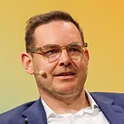 Dr. Oliver Hoffmann